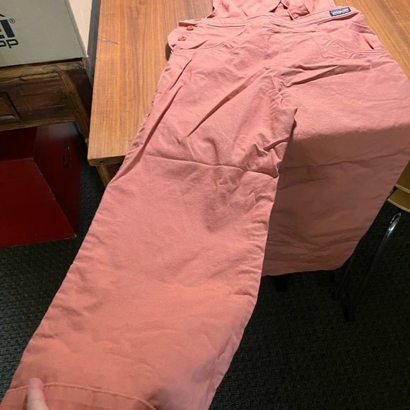 Patagonia CoralPink Overalls size 4 never worn! - Picture 7 of 10